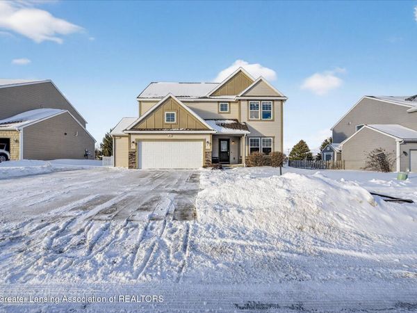 38 Lake Ridge Drive, Mason, MI 48854