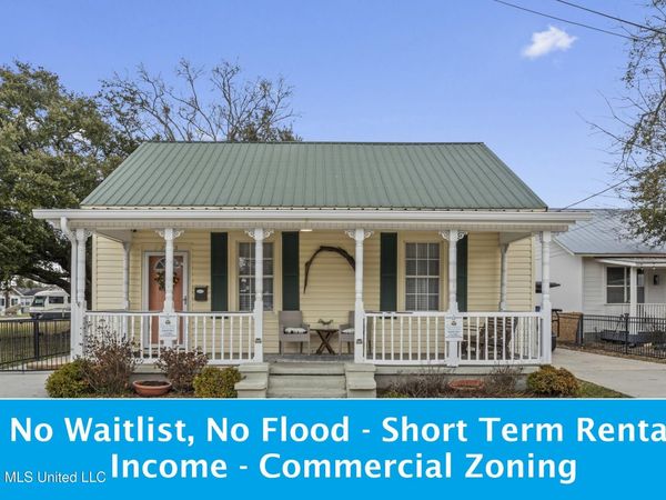 1705 Government Street, Ocean Springs, MS 39564