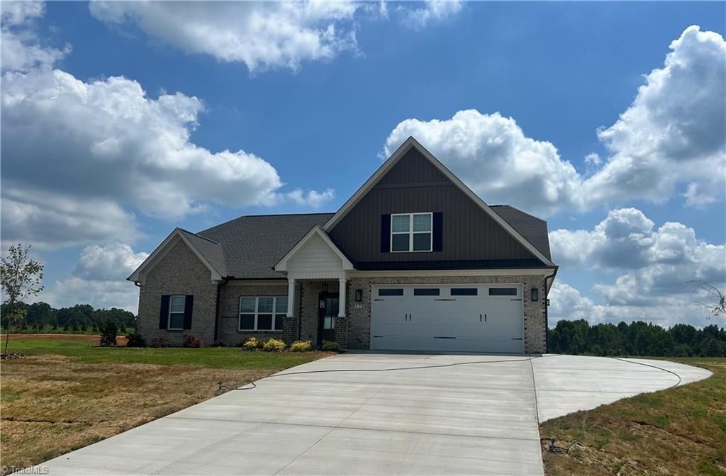 178 Sandpiper Drive, Lexington, NC 27295 Main Photo