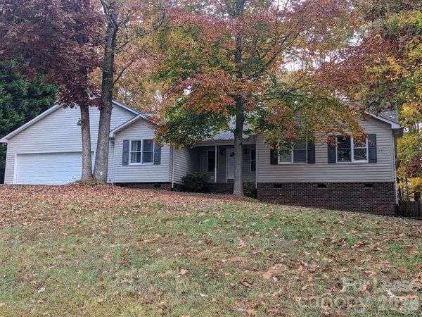 3984 Windrock Court, Denver, NC 28037