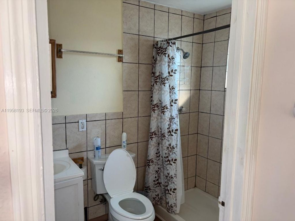 416 NW 9th Pl, Florida City, FL 33034 Photo