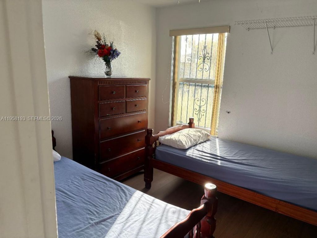 416 NW 9th Pl, Florida City, FL 33034 Photo