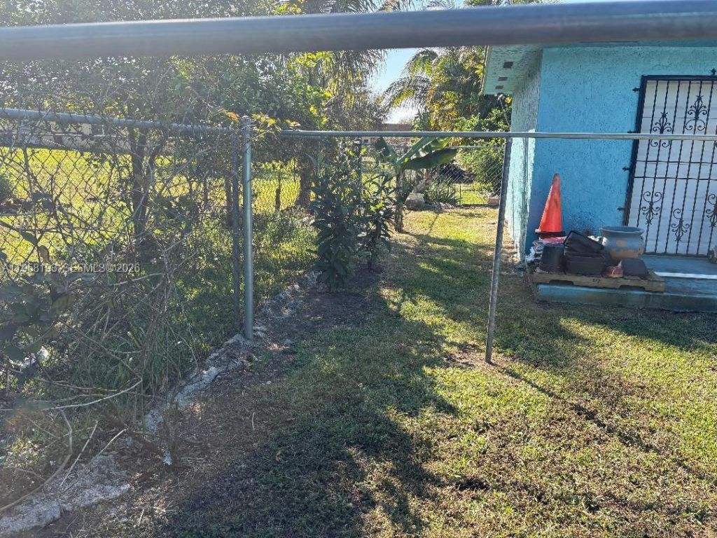 416 NW 9th Pl, Florida City, FL 33034 Photo