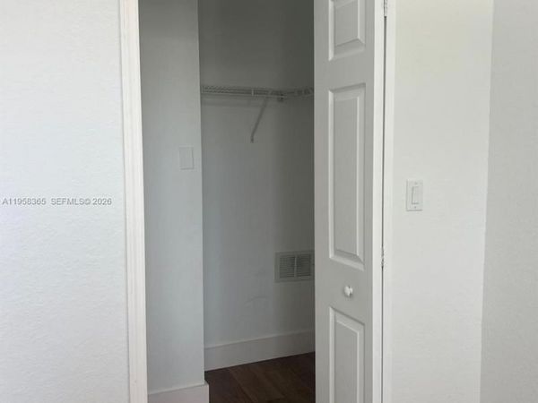 10738 NW 80th Ln, Doral, FL 33178