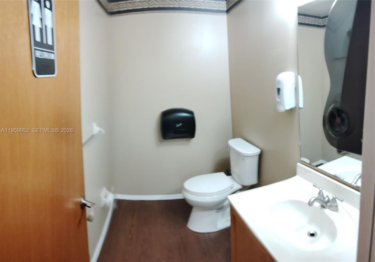 5030 N Courtenay Parkway, Merritt Island, FL 32953 Photo