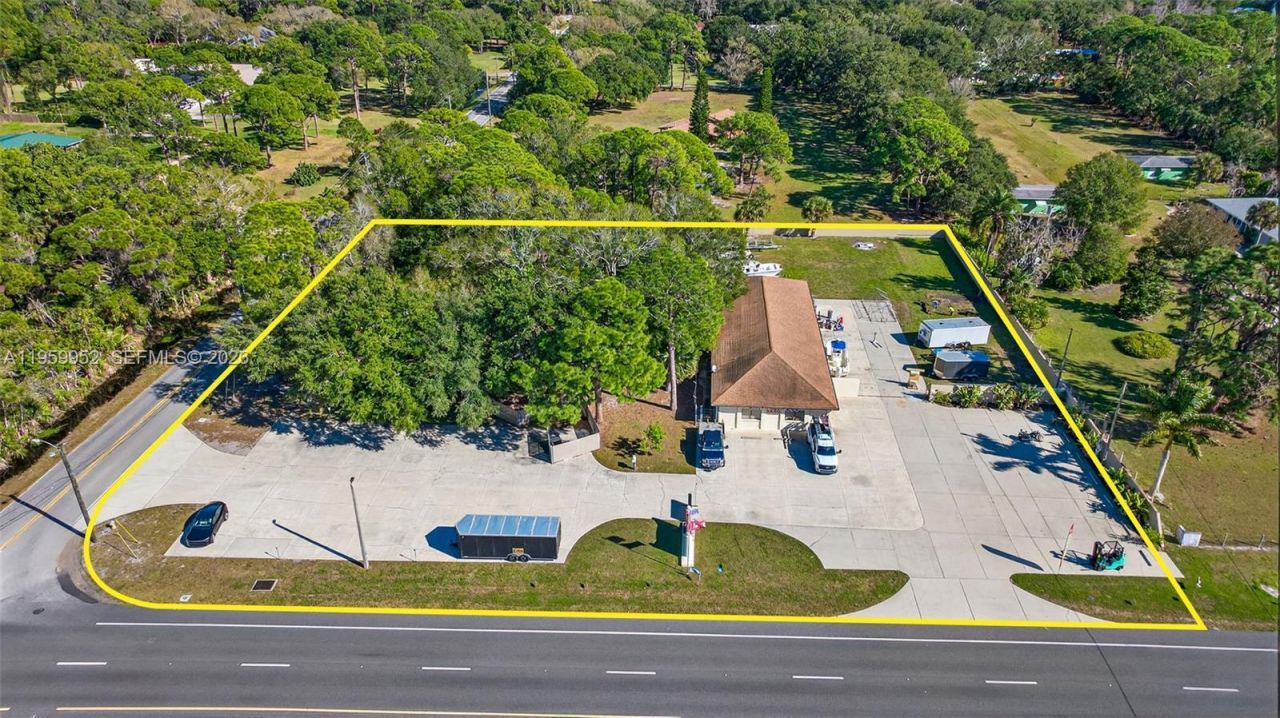 5030 N Courtenay Parkway, Merritt Island, FL 32953 Photo