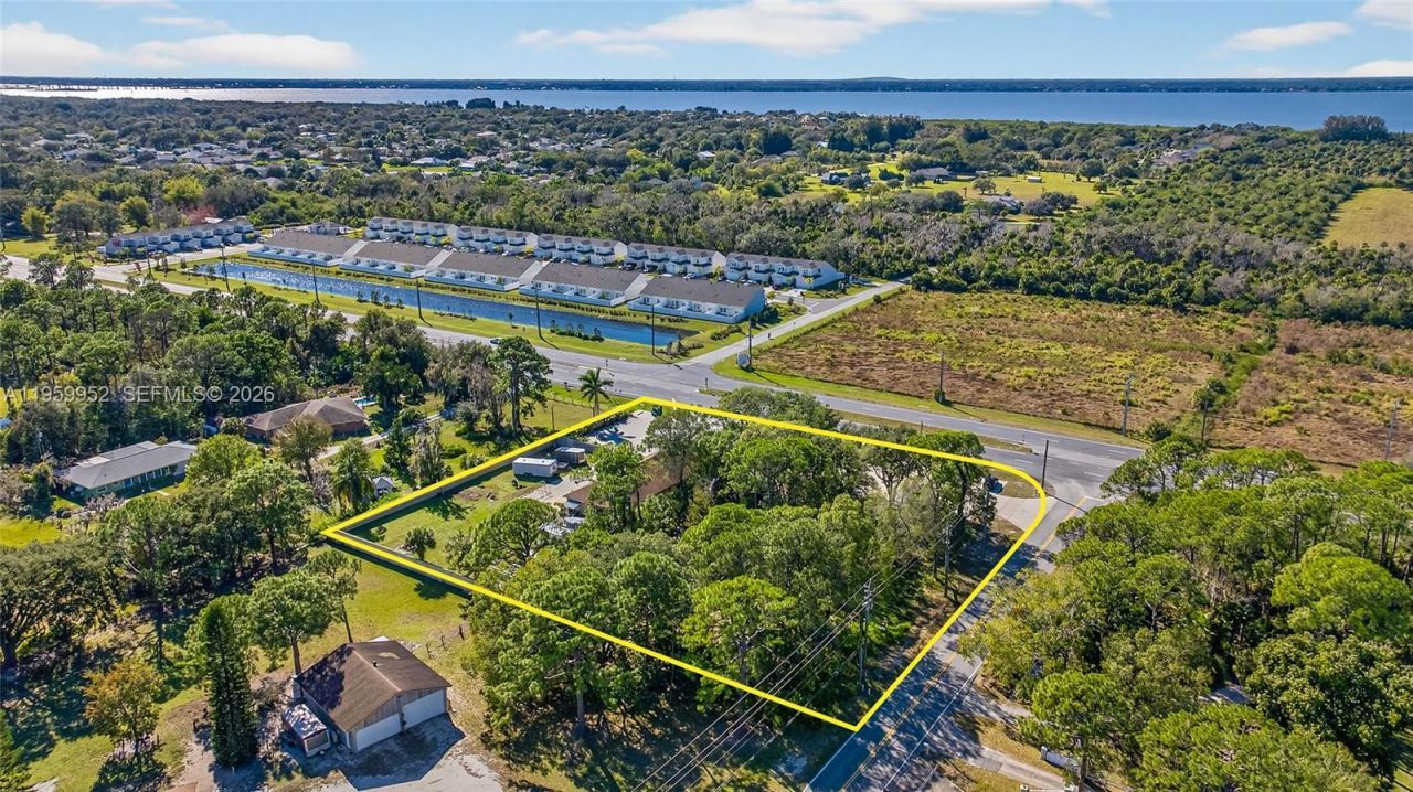 5030 N Courtenay Parkway, Merritt Island, FL 32953 Photo