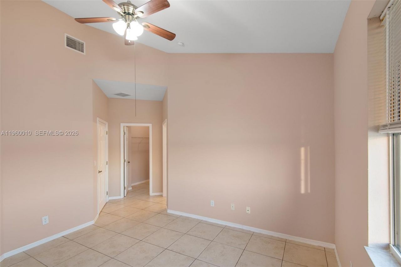 4246 Liron Ave, Unit 203, Fort Myers, FL 33916 Photo