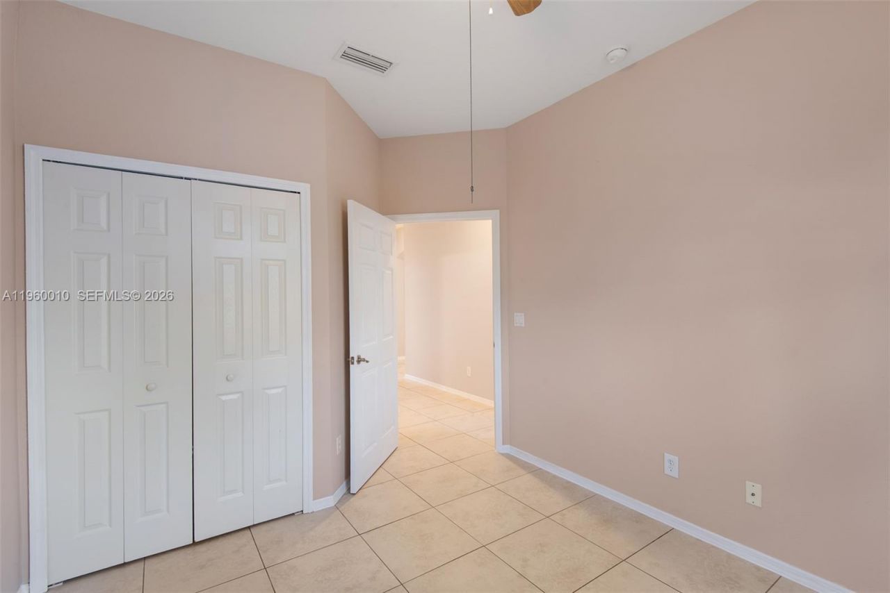 4246 Liron Ave, Unit 203, Fort Myers, FL 33916 Photo