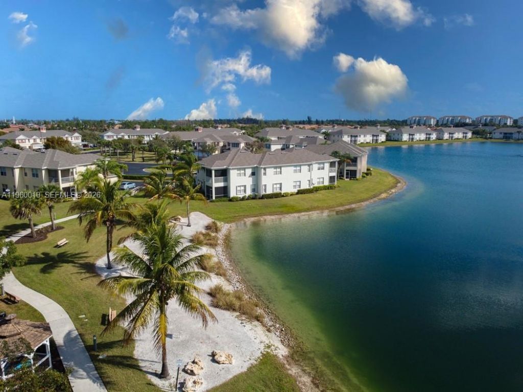 4246 Liron Ave, Unit 203, Fort Myers, FL 33916 Photo