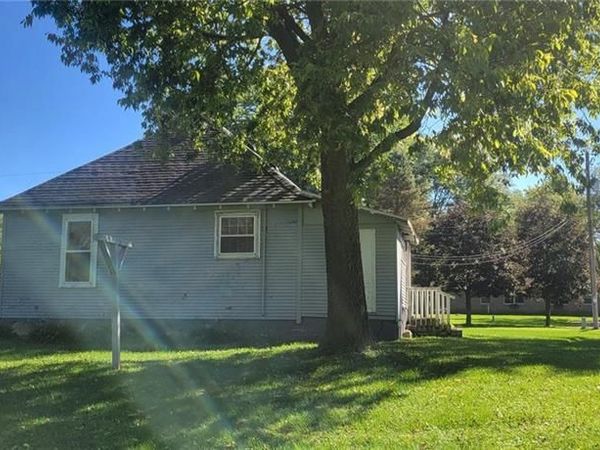 218 E Clark Street, Alma Center, WI 54611