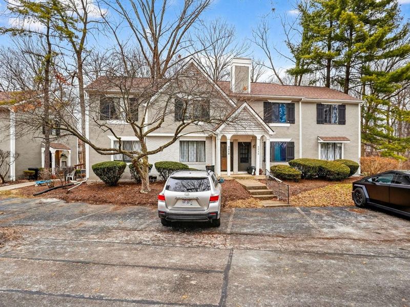 3050 Cooper Bluff Drive, Columbus, OH 43231 Photo 3