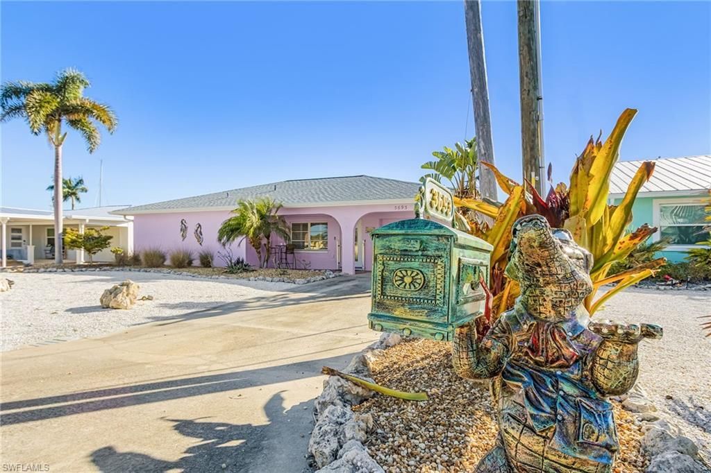 3693 Ruby Ave, Saint James City, FL 33956 Photo