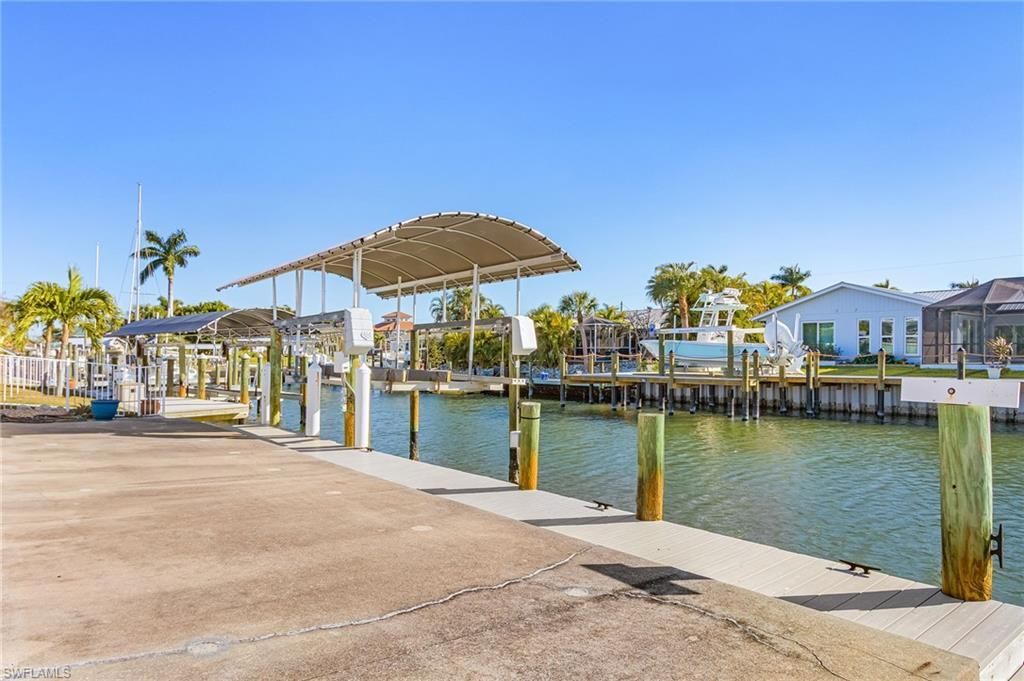 3693 Ruby Ave, Saint James City, FL 33956 Photo