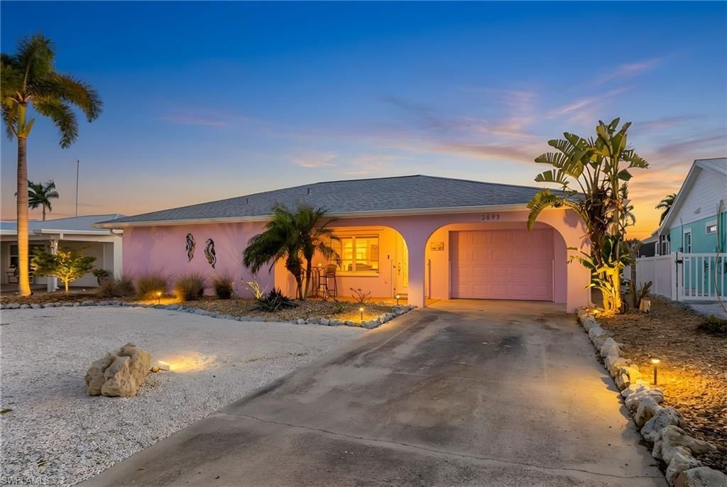 3693 Ruby Ave, Saint James City, FL 33956 Photo