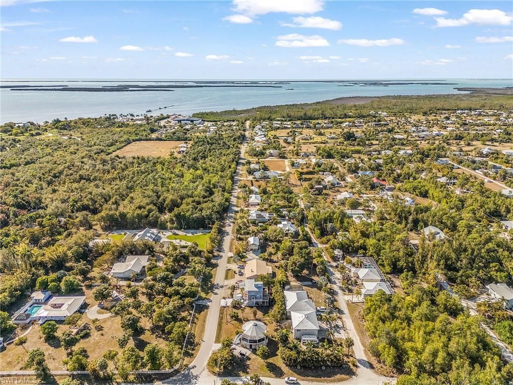 7250 Caloosa Dr, Bokeelia, FL 33922 Photo