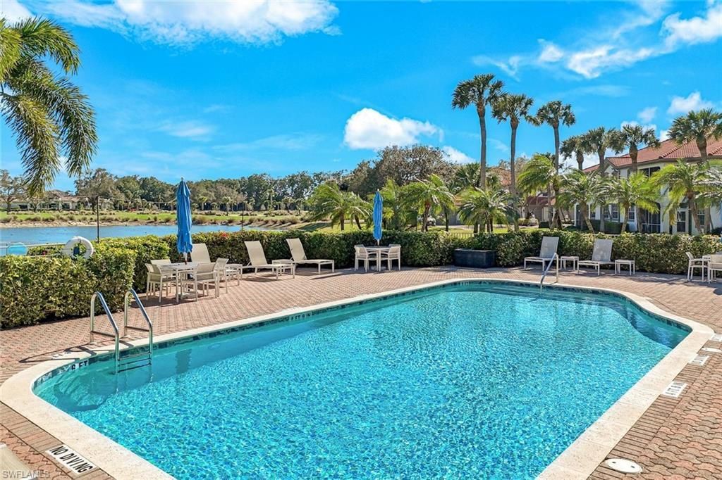 610 Laguna Royale Blvd, Unit 1001, Naples, FL 34119 Photo