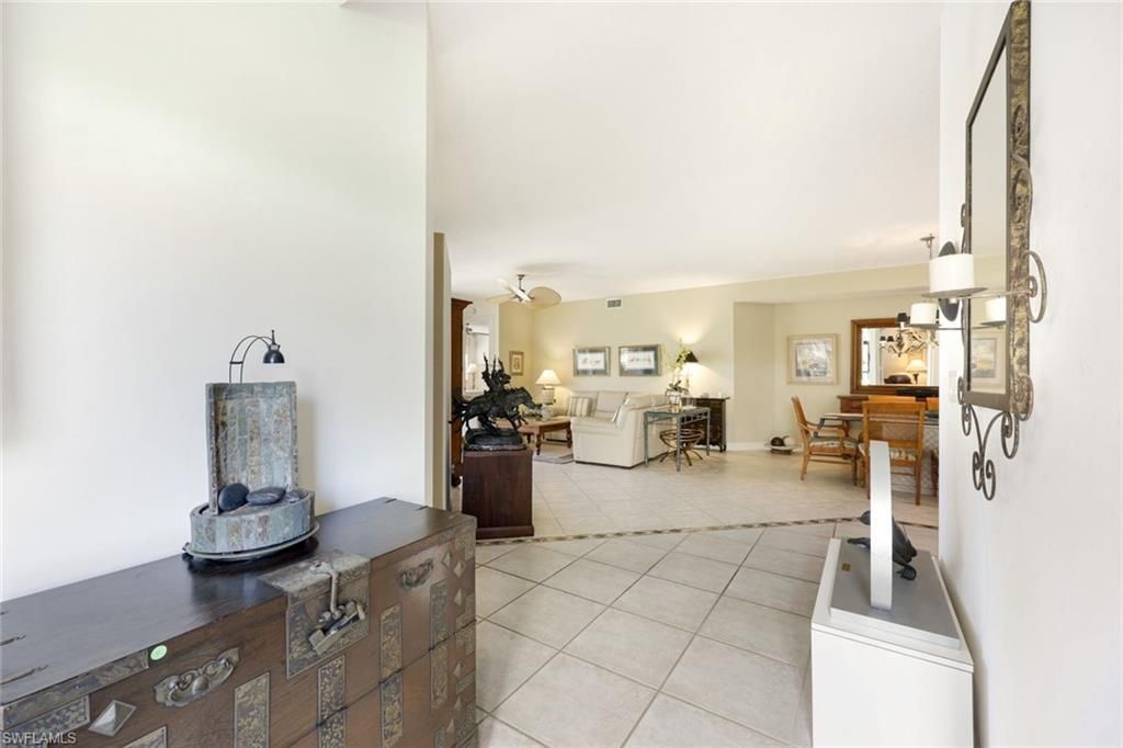 610 Laguna Royale Blvd, Unit 1001, Naples, FL 34119 Photo