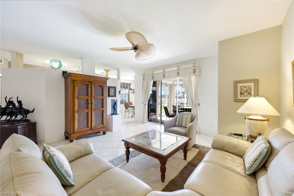 610 Laguna Royale Blvd, Unit 1001, Naples, FL 34119 Photo