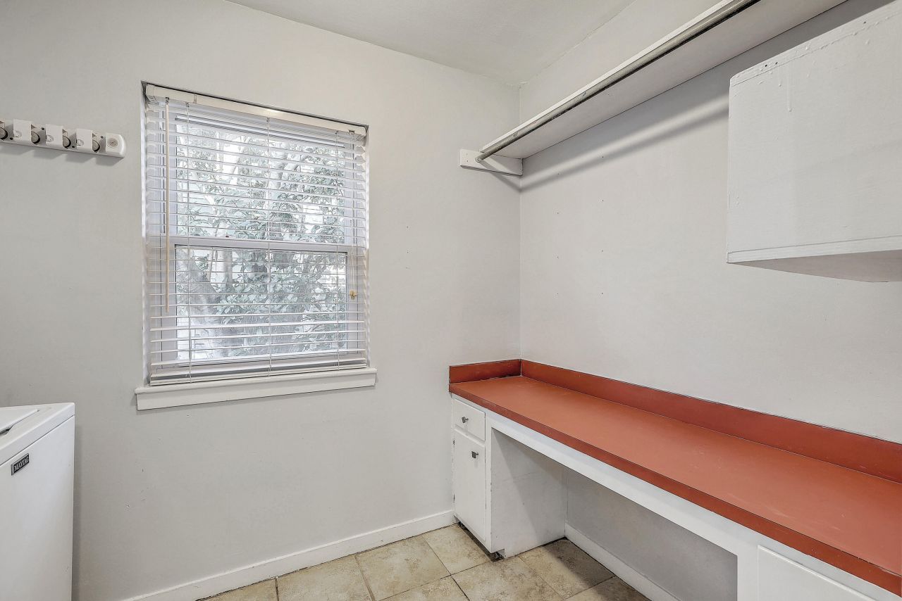 1126 Snap Dragon Court Photo 17