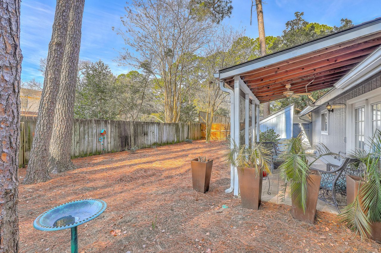 1126 Snap Dragon Court Photo 39