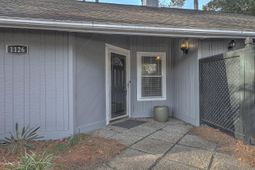 1126 Snap Dragon Court photo 4