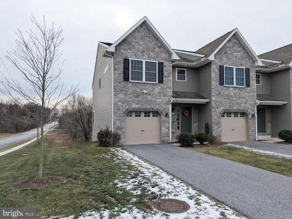 327 MELBOURNE LANE, MECHANICSBURG, PA 17055