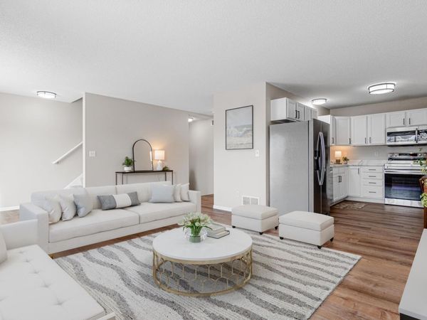 1579 County Road D E, Unit C, Maplewood, MN 55109