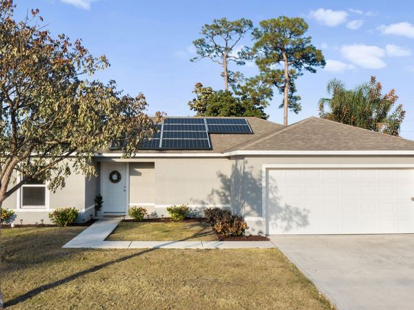 417 SE Seahouse Drive, Port Saint Lucie, FL 34983