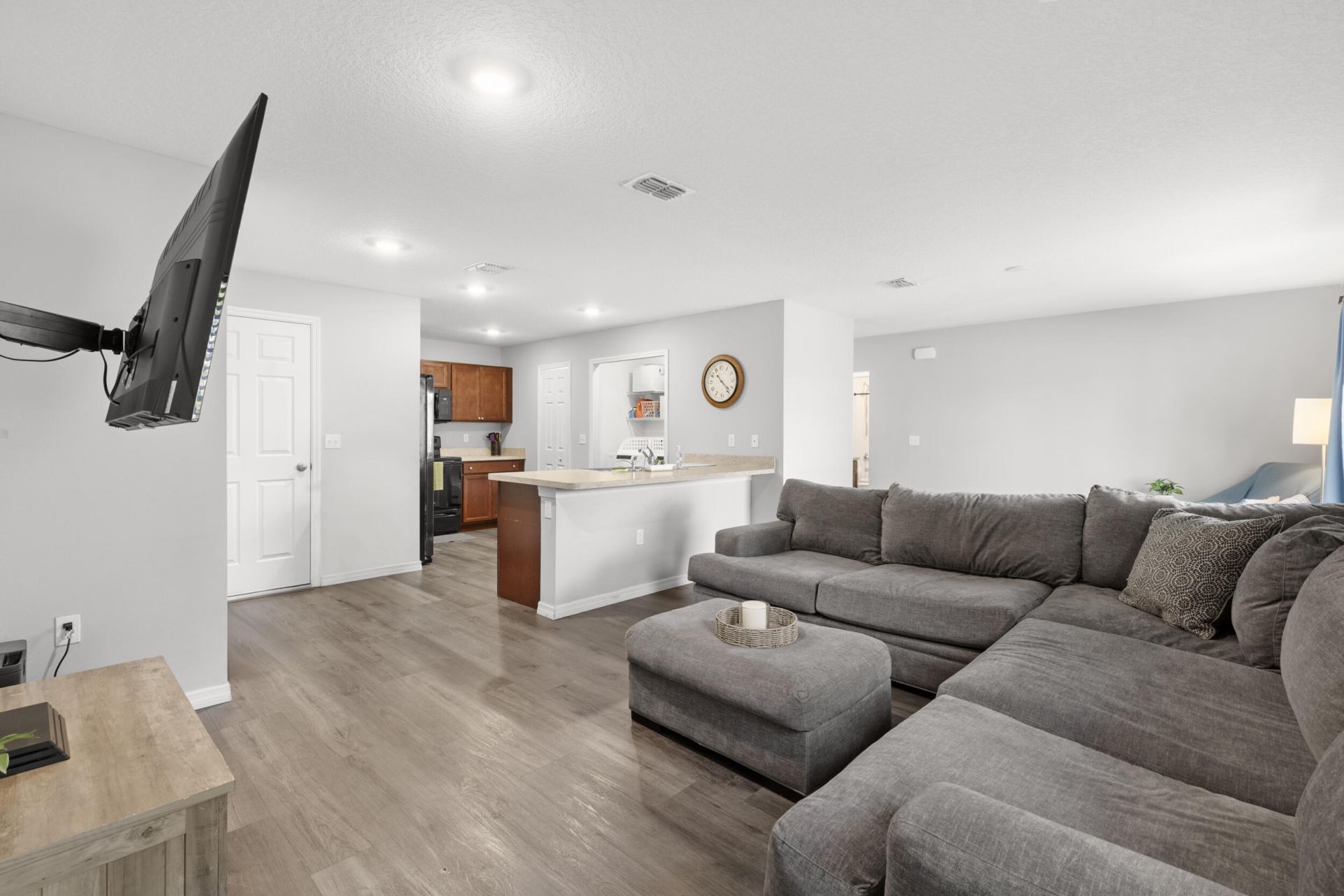 417 SE Seahouse Drive, Port Saint Lucie, FL 34983 Photo