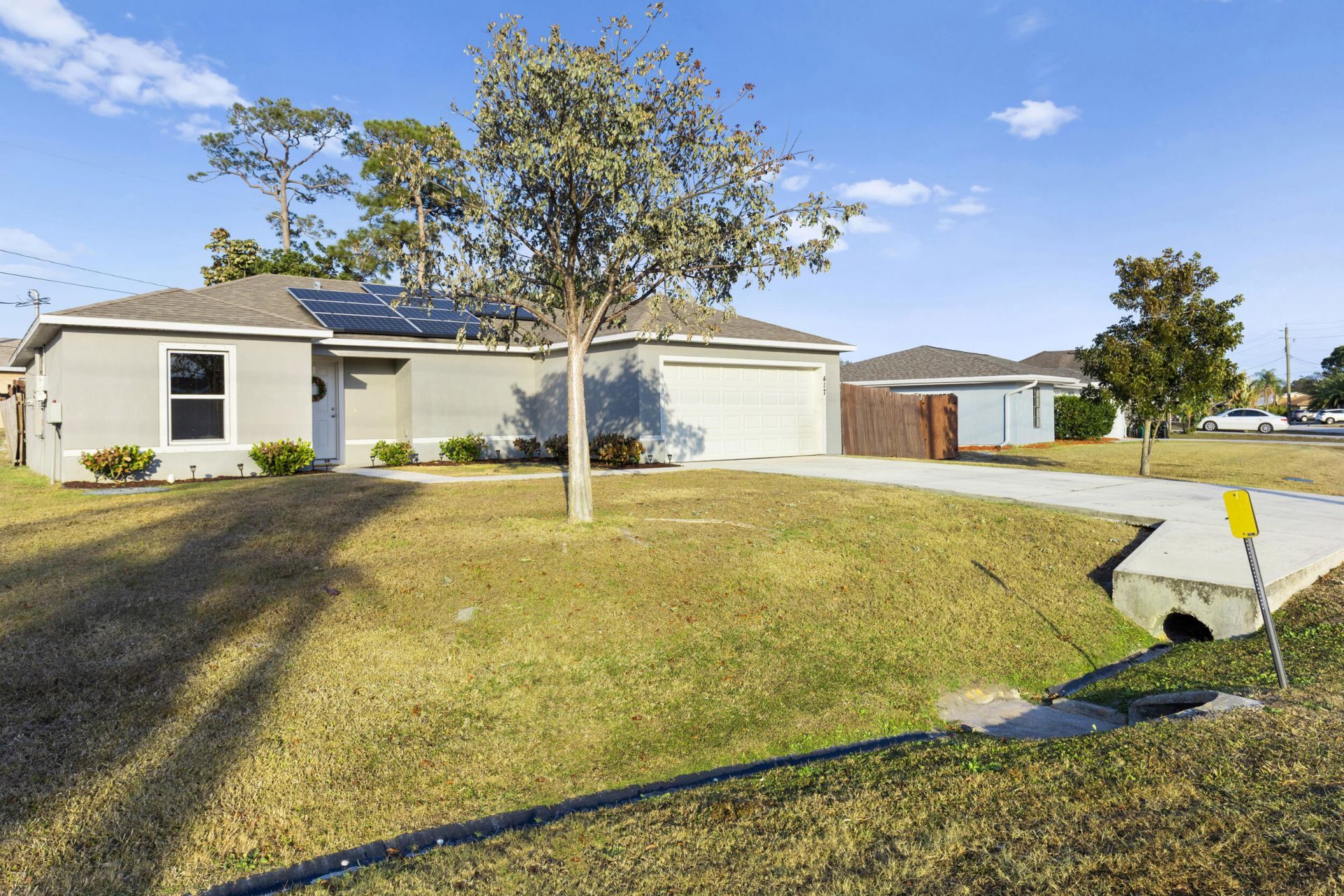 417 SE Seahouse Drive, Port Saint Lucie, FL 34983 Photo