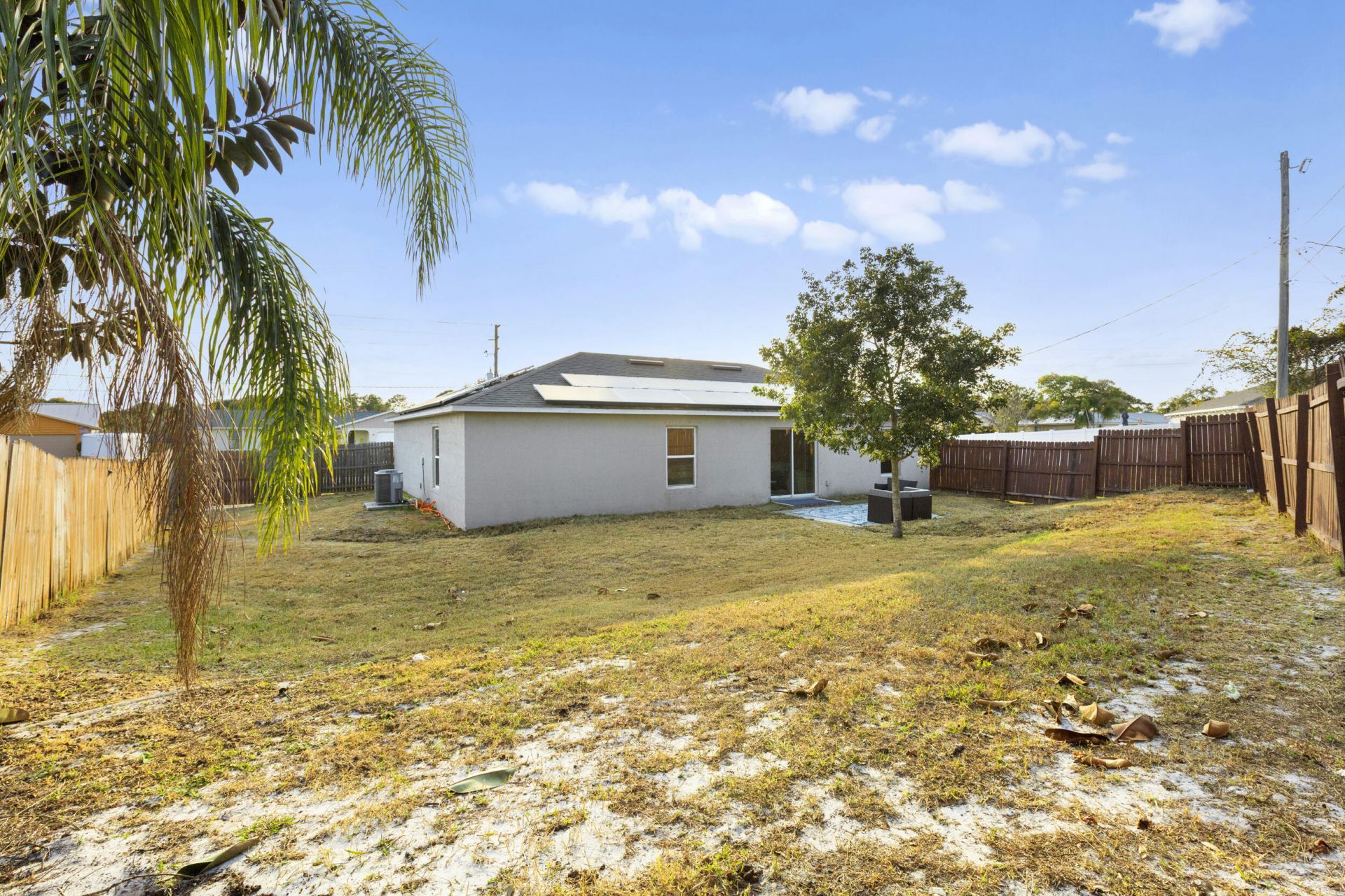 417 SE Seahouse Drive, Port Saint Lucie, FL 34983 Photo