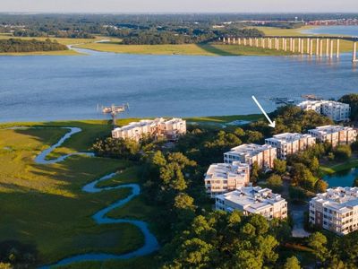 124 Fairbanks Oak Alley, Unit 4b, Daniel Island, SC 29492