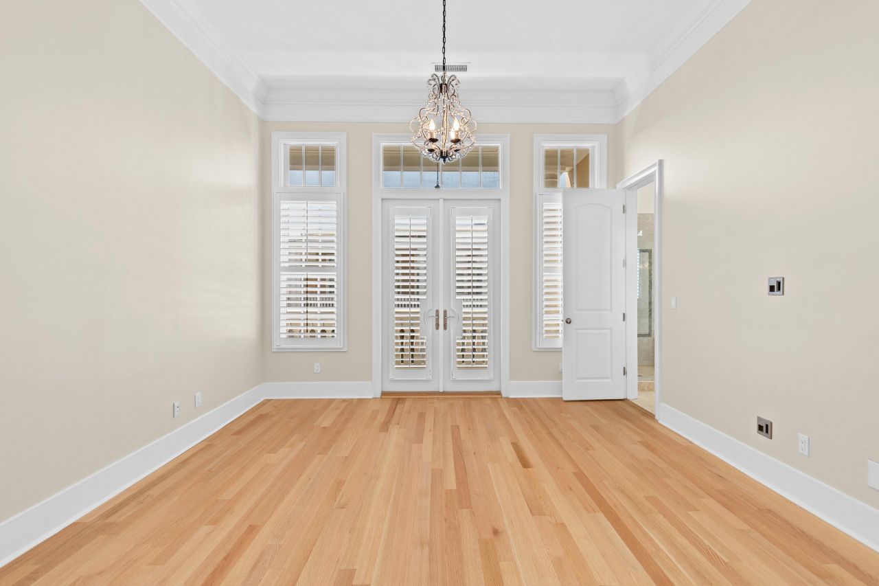 124 Fairbanks Oak Alley Photo 17