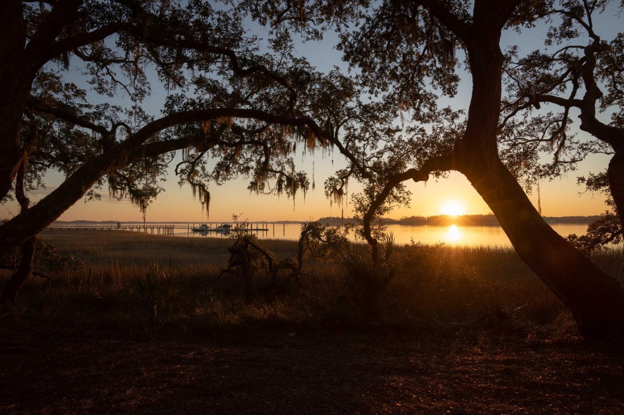 124 Fairbanks Oak Alley Photo 47