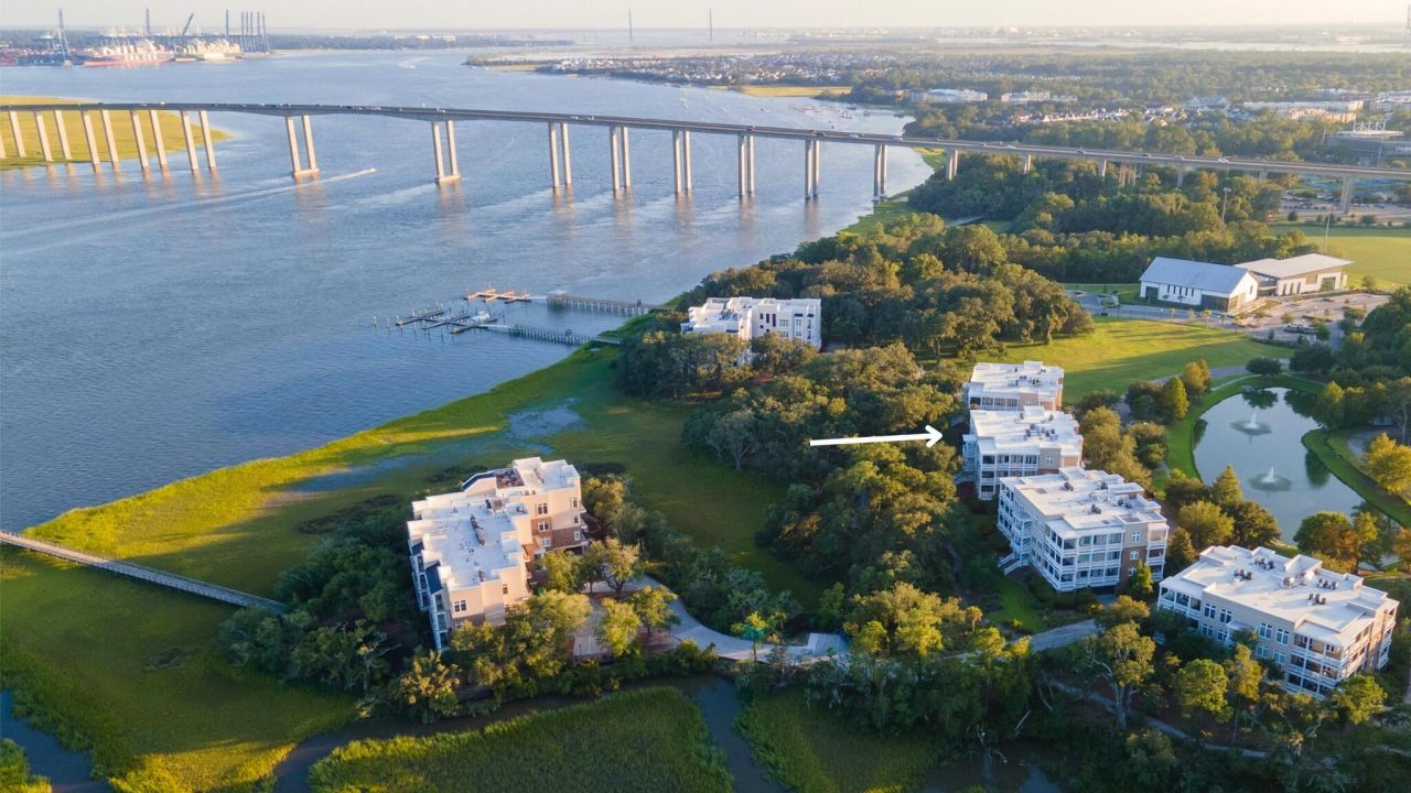 124 Fairbanks Oak Alley Photo 50