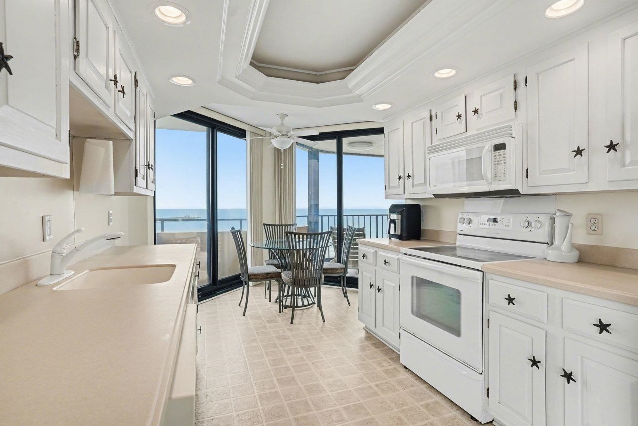 9650 Shore Dr. Photo 9