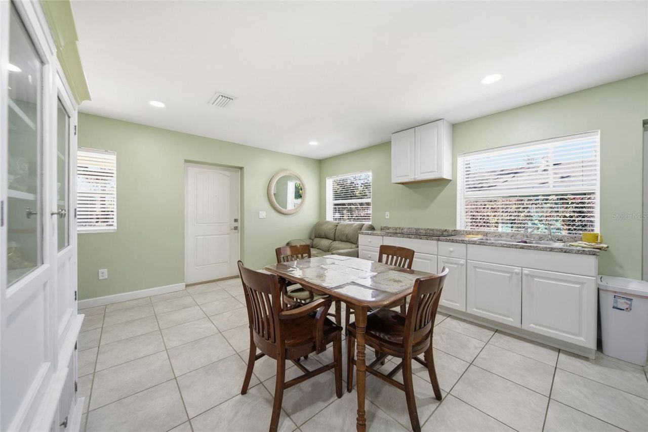 1420 19th Avenue W, Bradenton, FL 34205 Photo