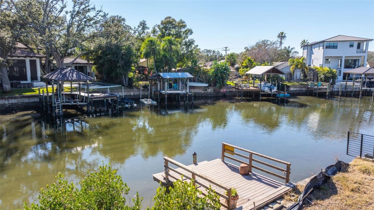 678 Geneva Place, Tampa, FL 33606 Photo