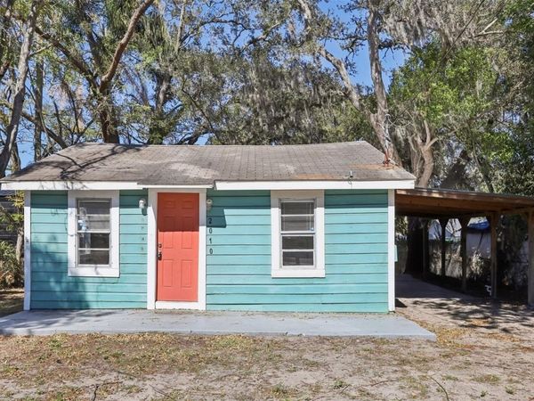 2010 E YUKON STREET, TAMPA, FL 33604
