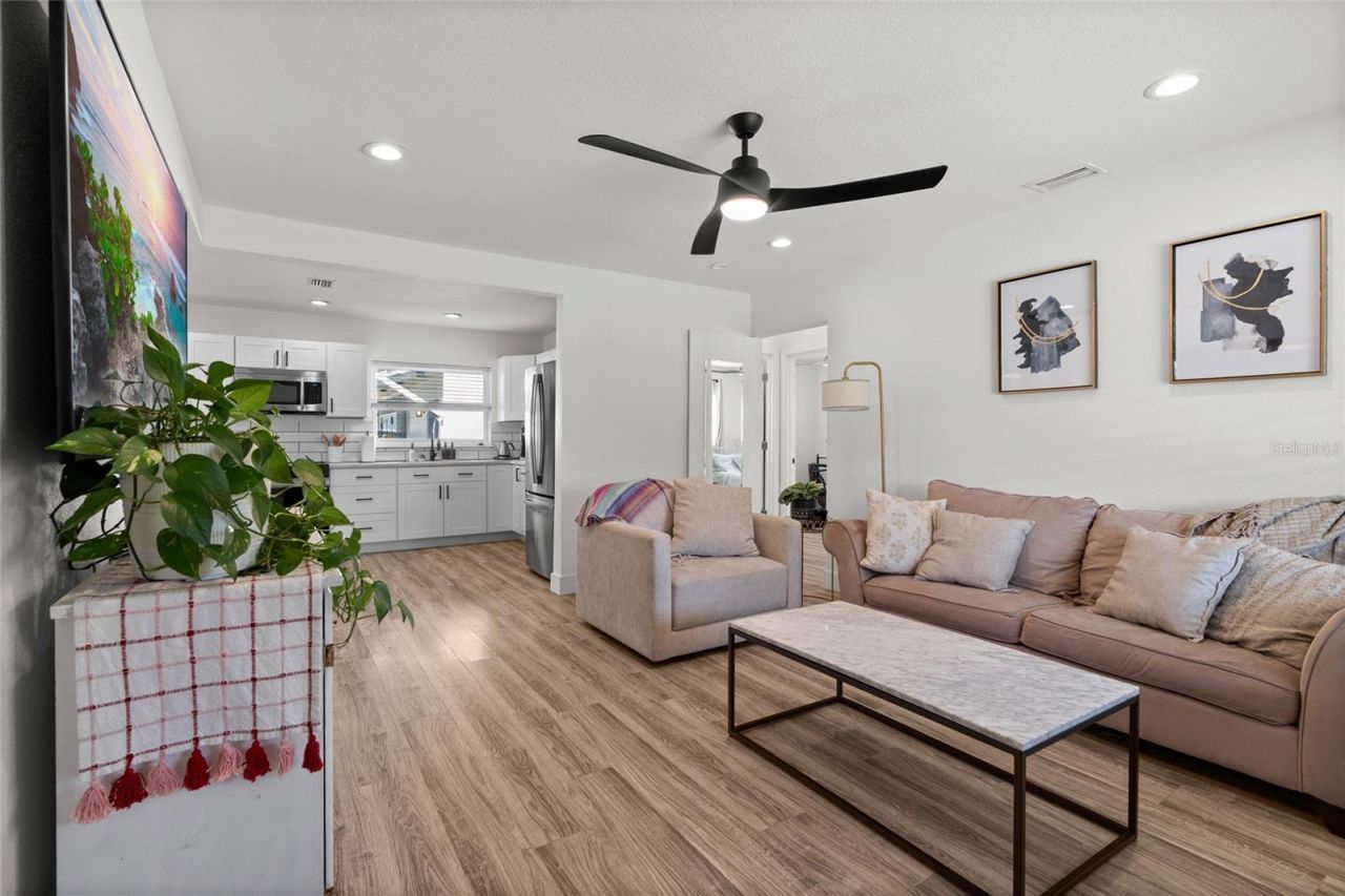 775 39th Avenue Ne, Saint Petersburg, FL 33703 Photo