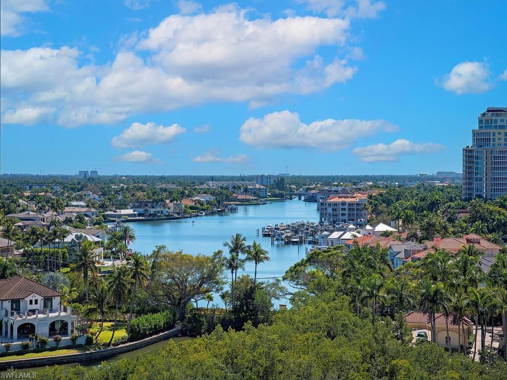 60 Seagate Dr, Unit 1001, Naples, FL 34103 Photo