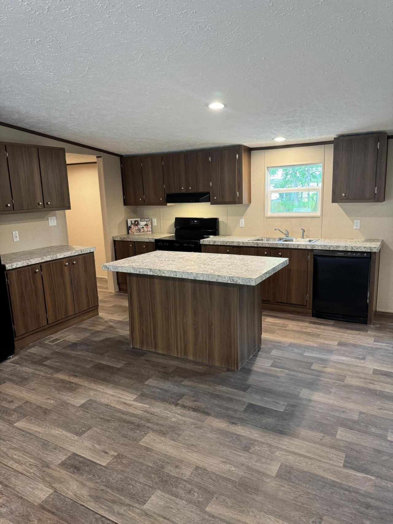6164 Smith Road Photo 9