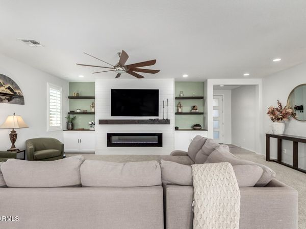 18591 W SUNWARD Drive, Goodyear, AZ 85338