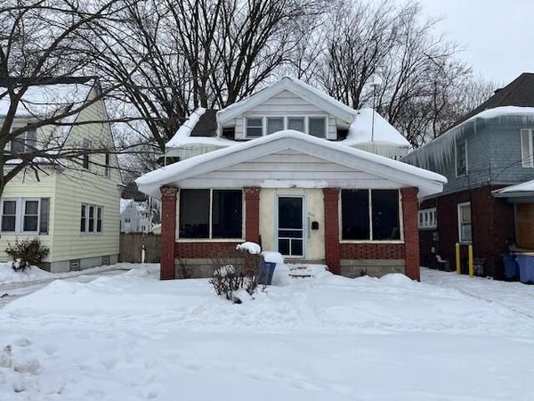215 Garfield Avenue NW, Grand Rapids, MI 49504