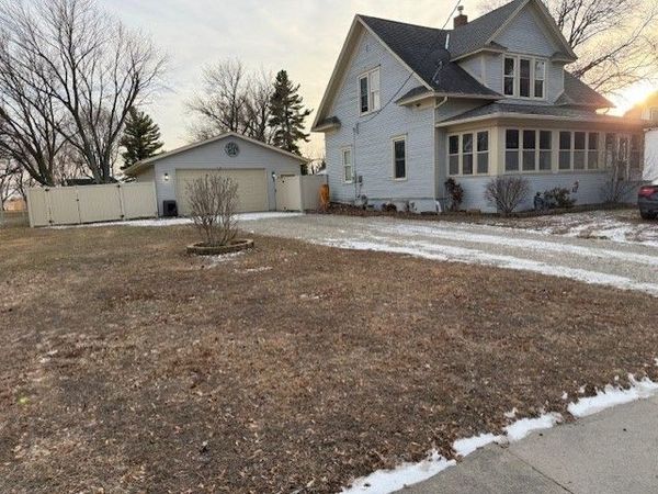 314 Main Street, Hooppole, IL 61258