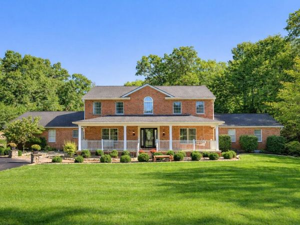 224 Roscommon Drive, Springfield, OH 45503