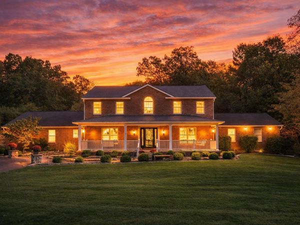 224 Roscommon Drive, Springfield, OH 45503