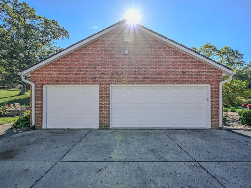 224 Roscommon Drive, Springfield, OH 45503 Photo 18