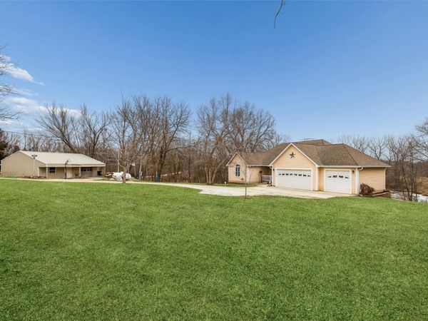 1432 Walnut Lane, Cumming, IA 50061